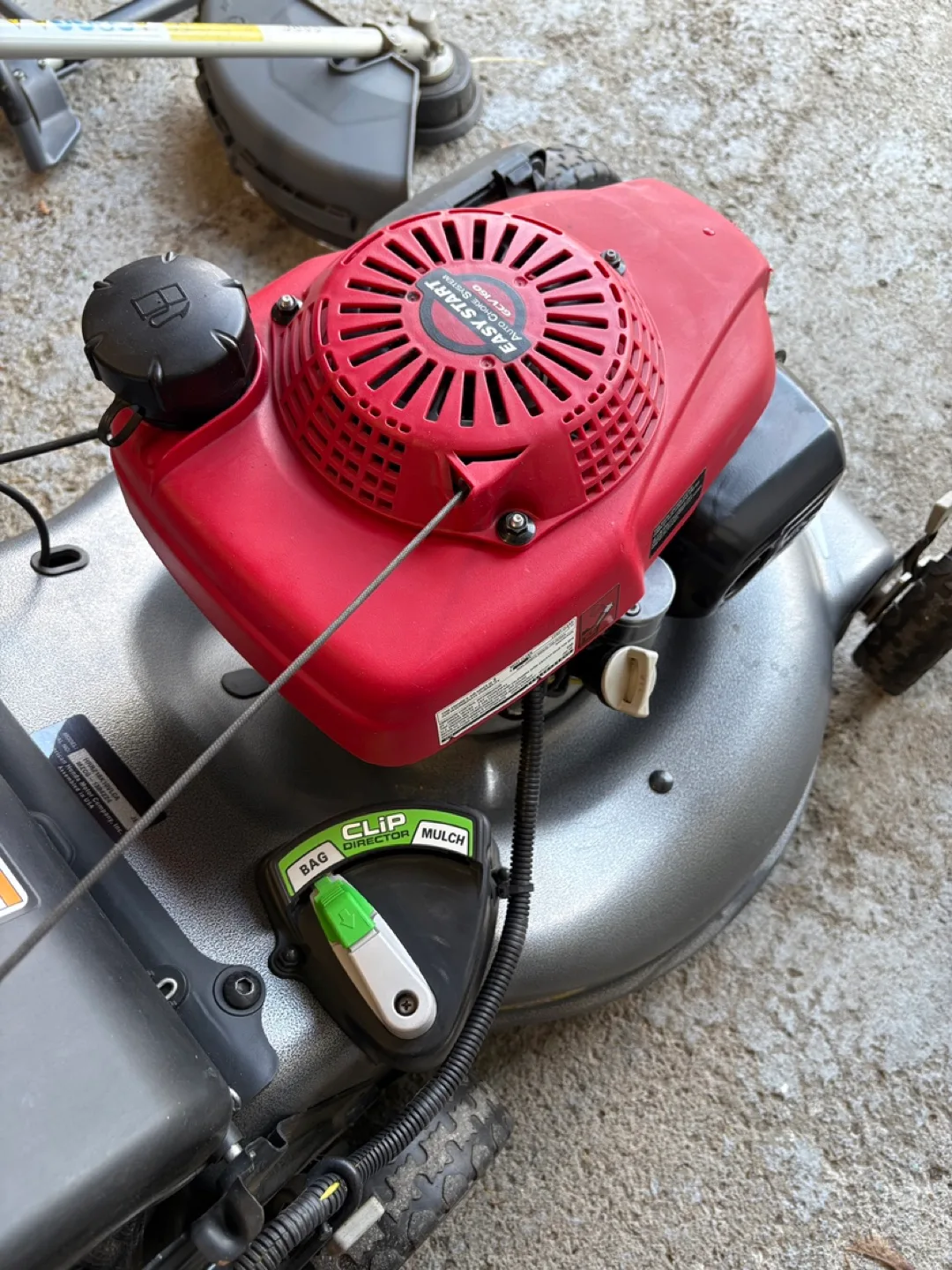 Honda Lawnmower and Trimmer both Excellent Conditions!