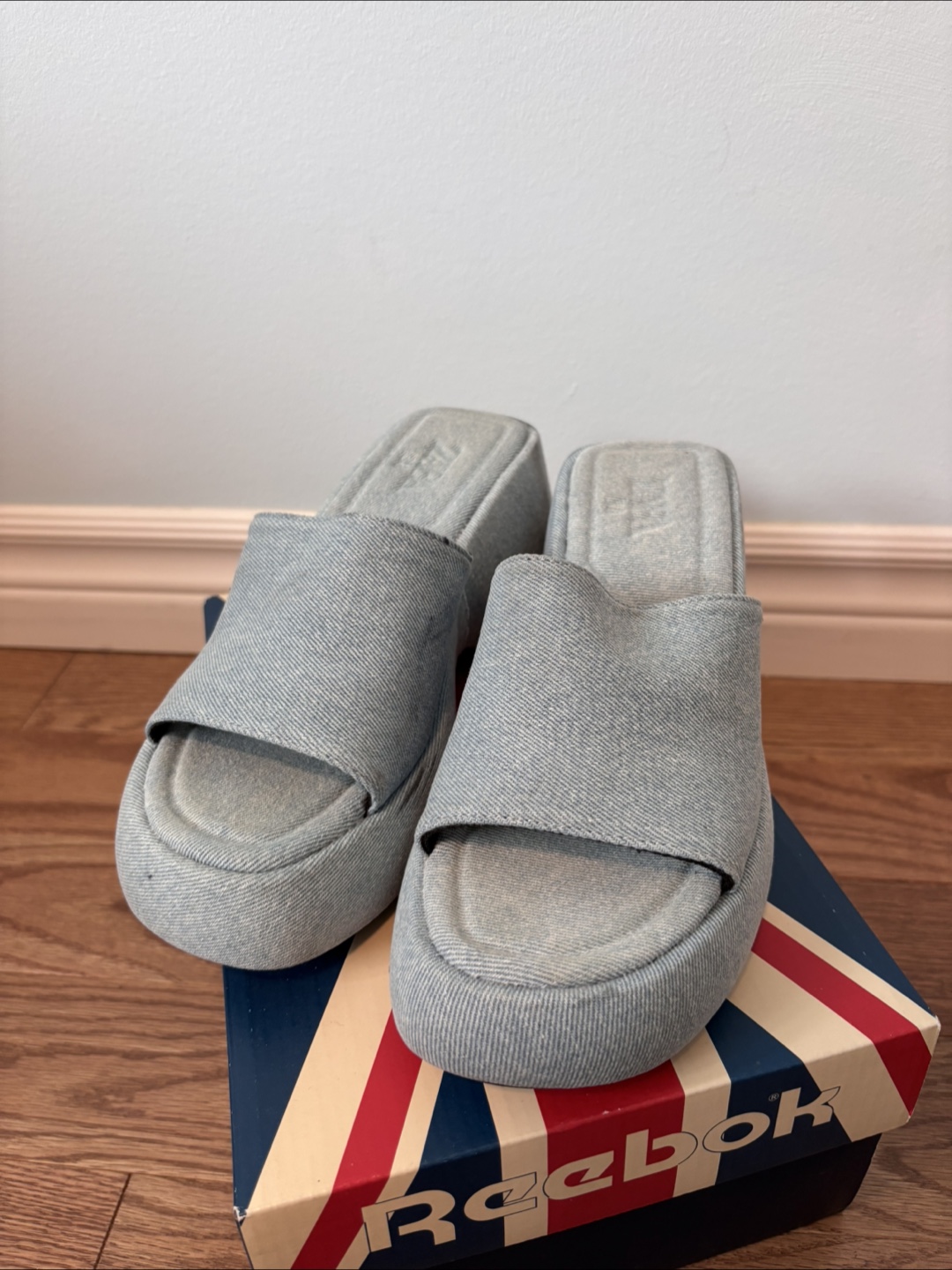 Zara Denim Platform Slides