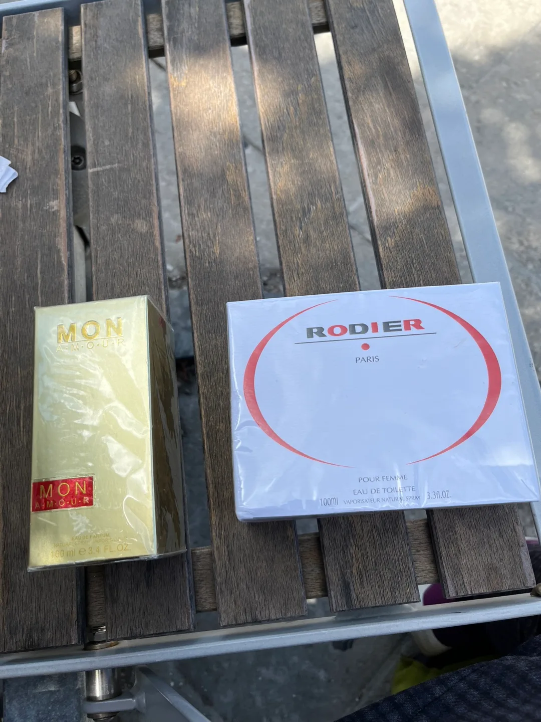 French perfumes. Dior, Armani, Mon amour, Rodier image indicator(3)