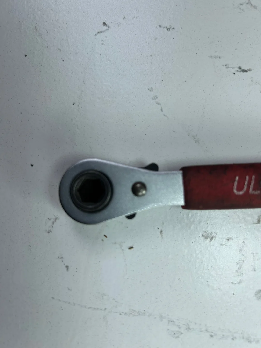 Battery side terminal ratcheting wrench thumbnail