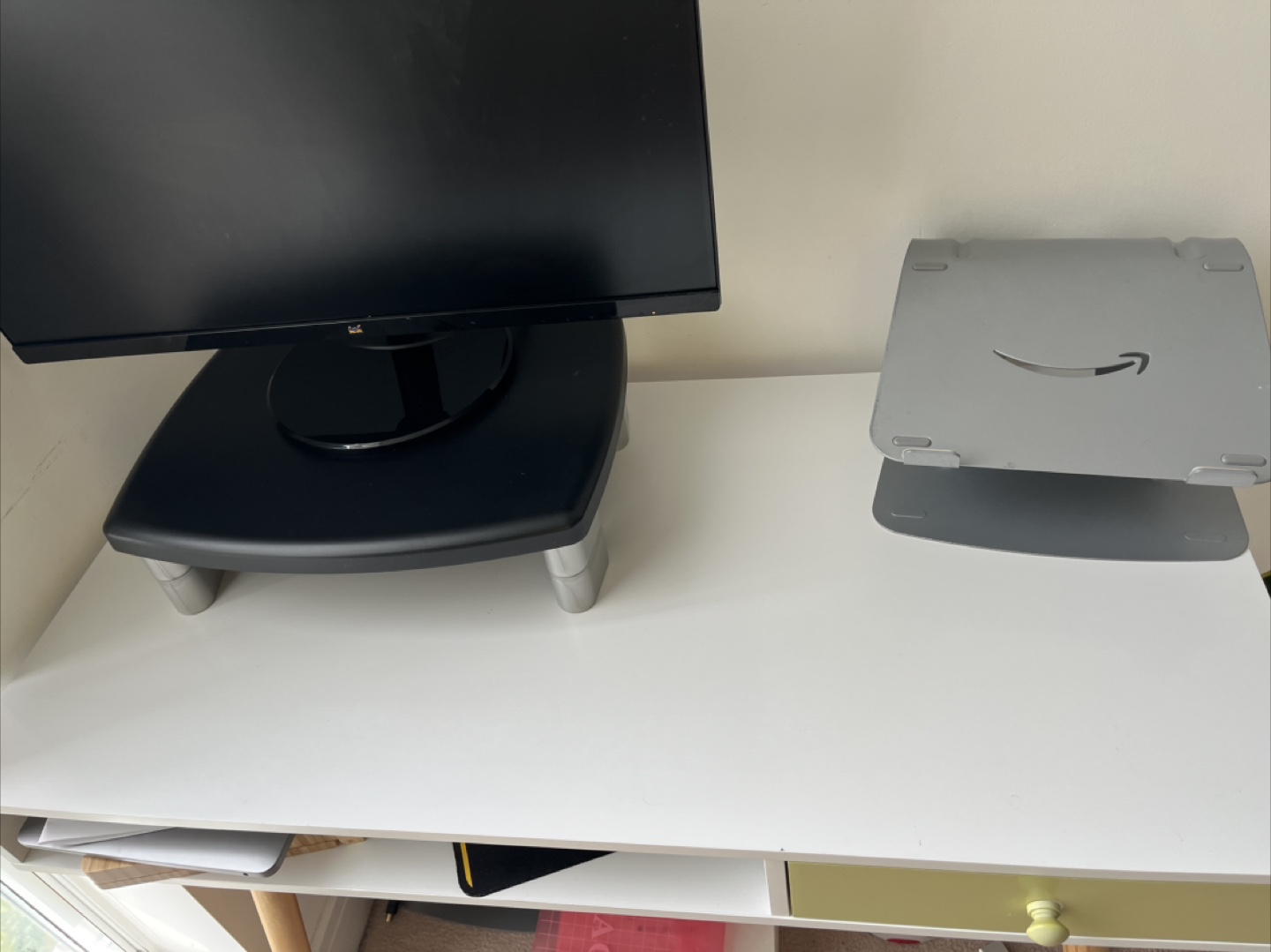 Desk+ laptop stand - photo 2
