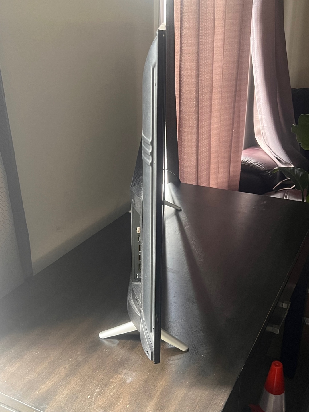 43” TCL Roku Smart TV - photo 2
