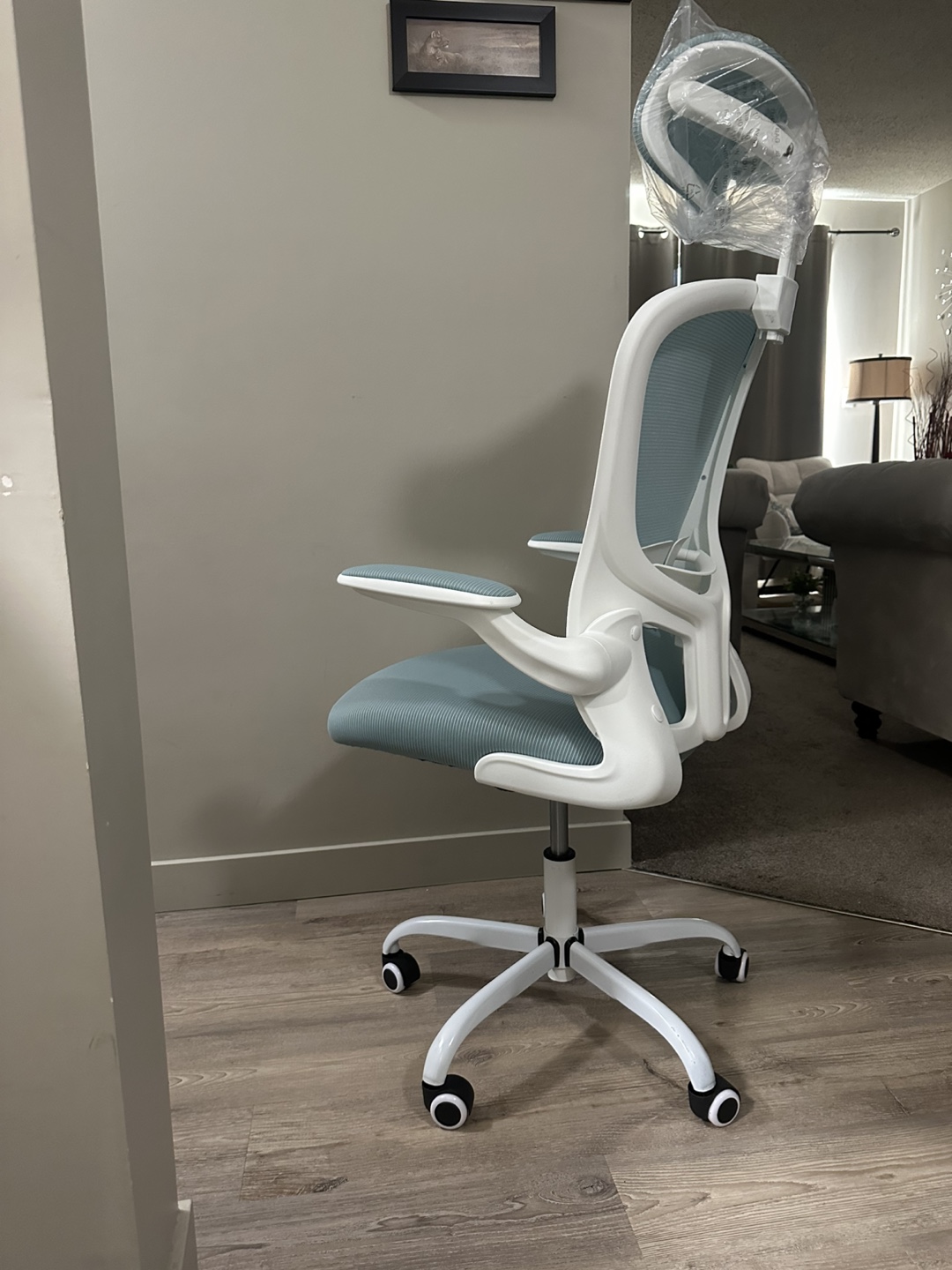 Brand-New Mimoglad Ergonomic Office Chair – High Back - photo 3