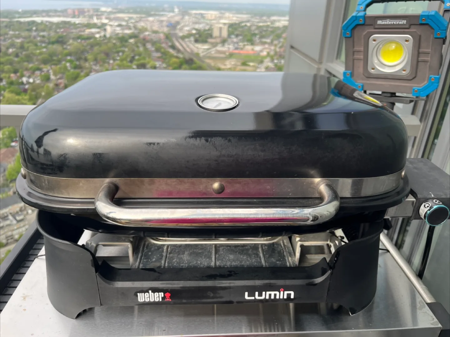 Weber Lumin 2-Burner Portable Electric BBQ in Black image indicator(2)