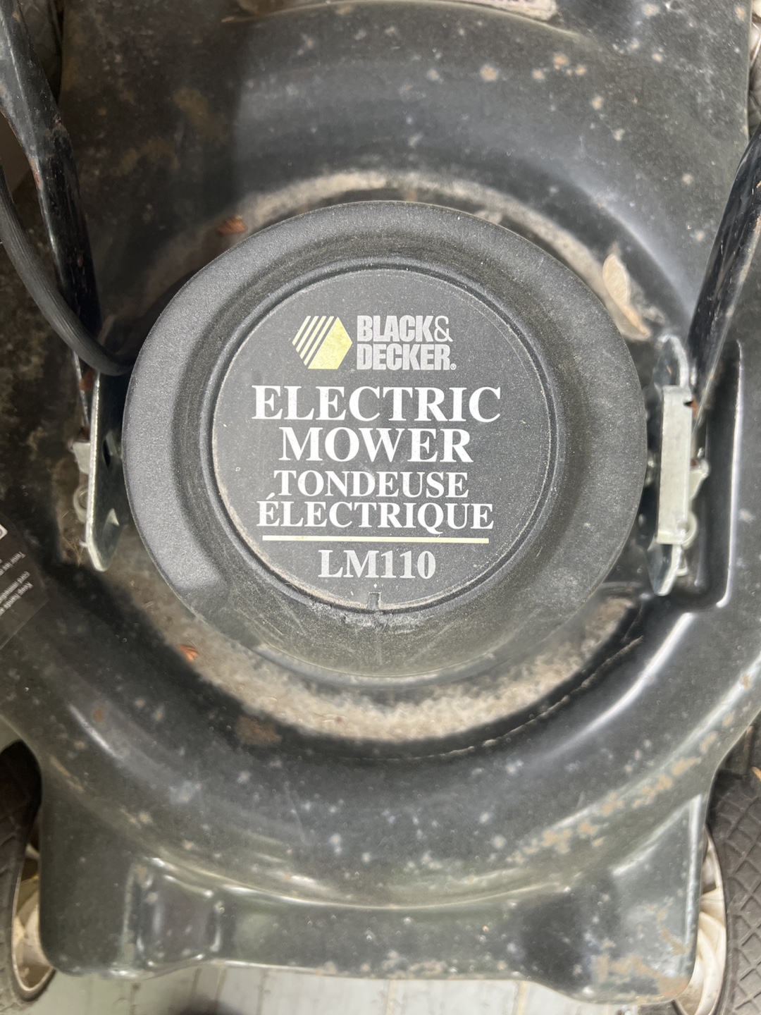 Black & Decker LM110 Electric Lawn Mower - photo 2