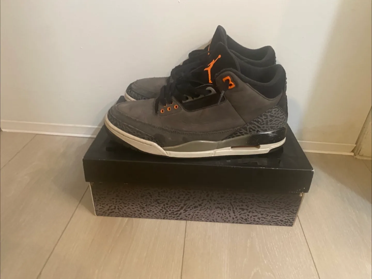 Air Jordan 3 Retro 'fears' Size 10 thumbnail