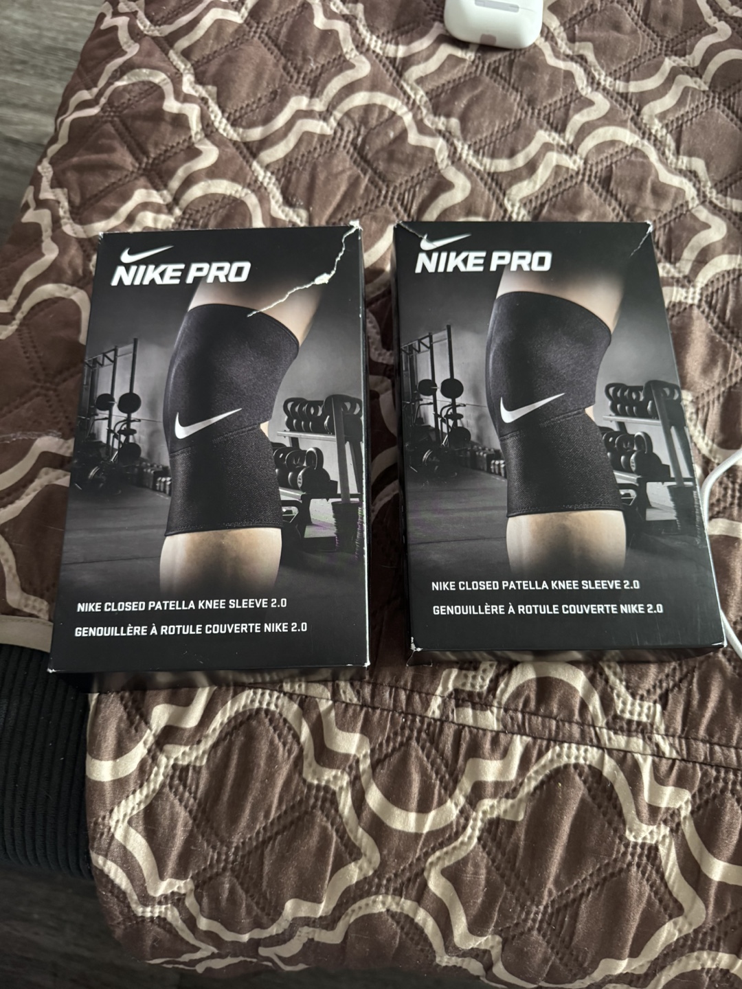 Pair of New Nike Pro Closed Patella Knee Sleeves 2.0