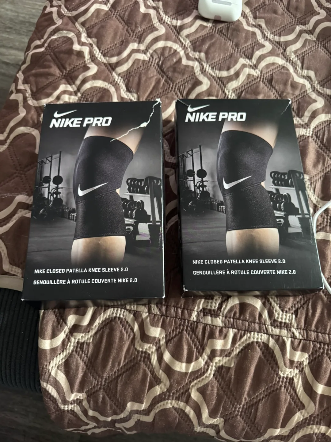 Pair of New Nike Pro Closed Patella Knee Sleeves 2.0 thumbnail