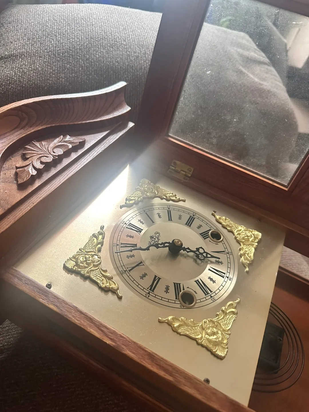 🥕Vintage Wall Clock with Pendulum🕰️🥕 image indicator(3)