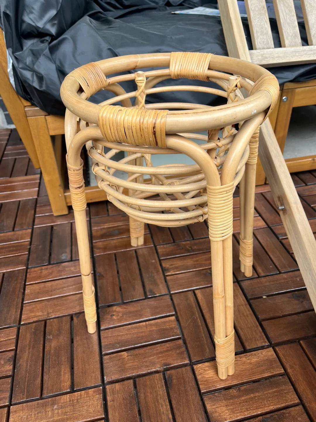 Rattan Plant Stand thumbnail