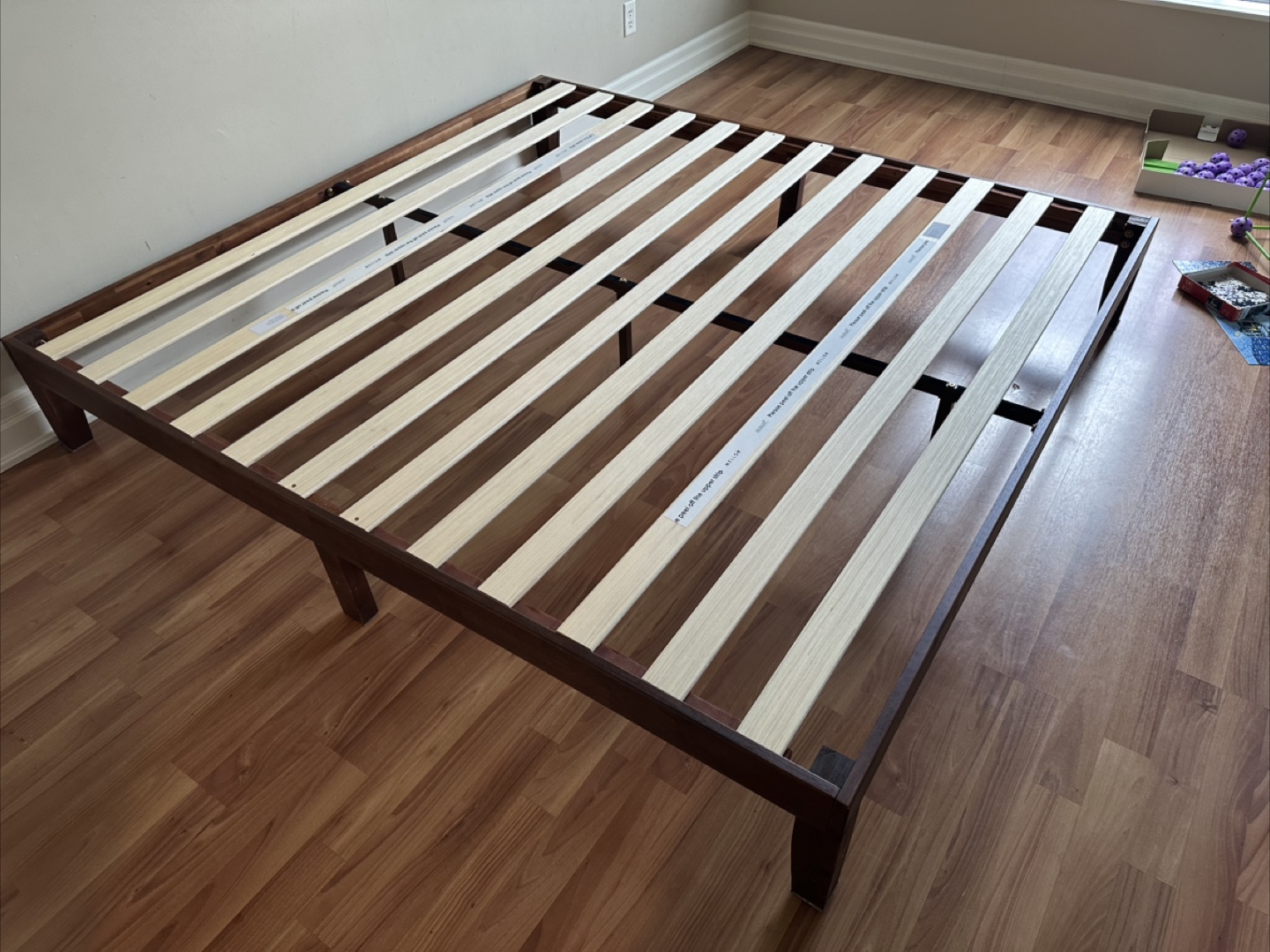 King-size Harlow wood solid platform bed frame - photo 2