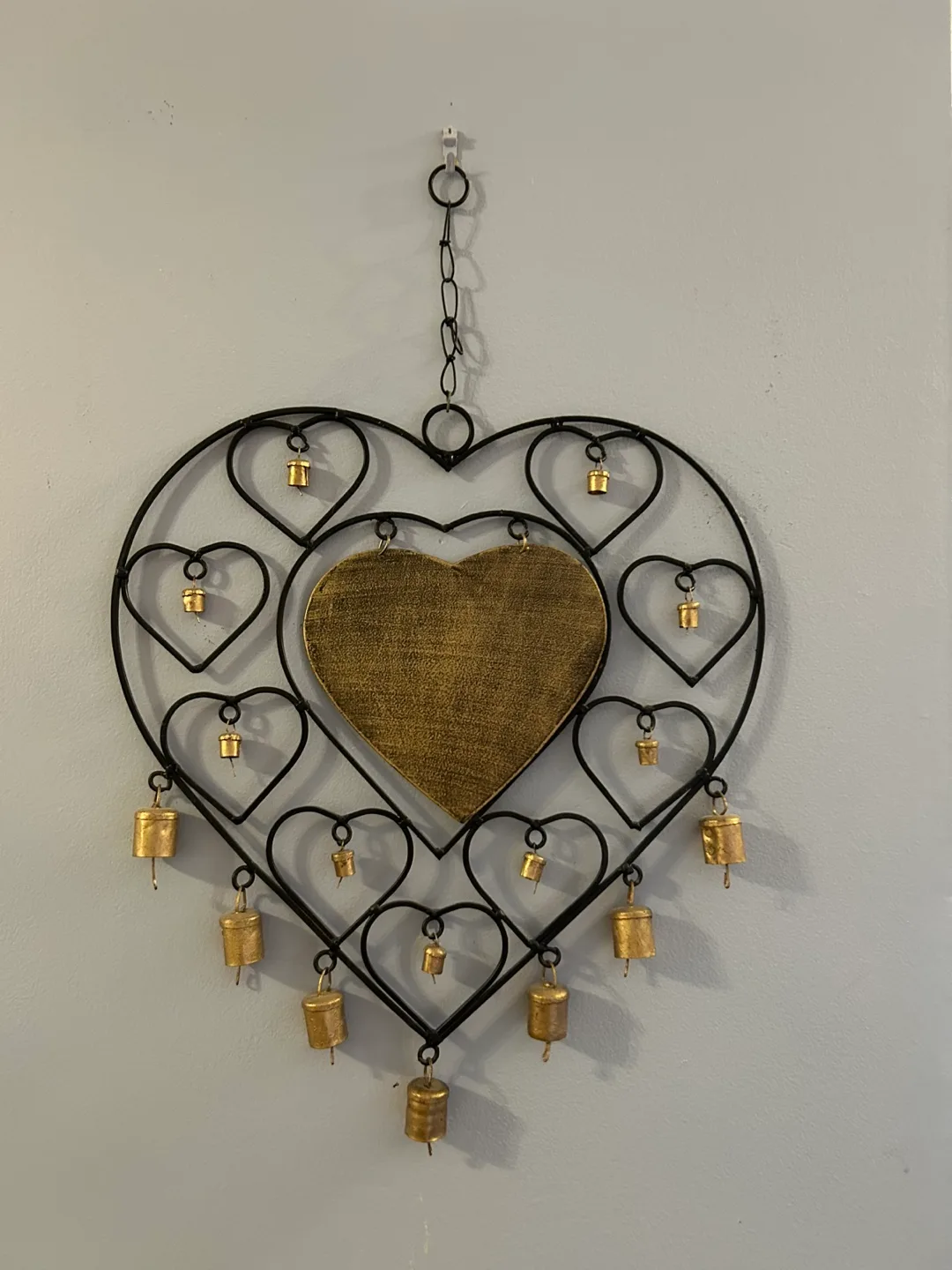 Heart-shaped wall hanging with bells thumbnail