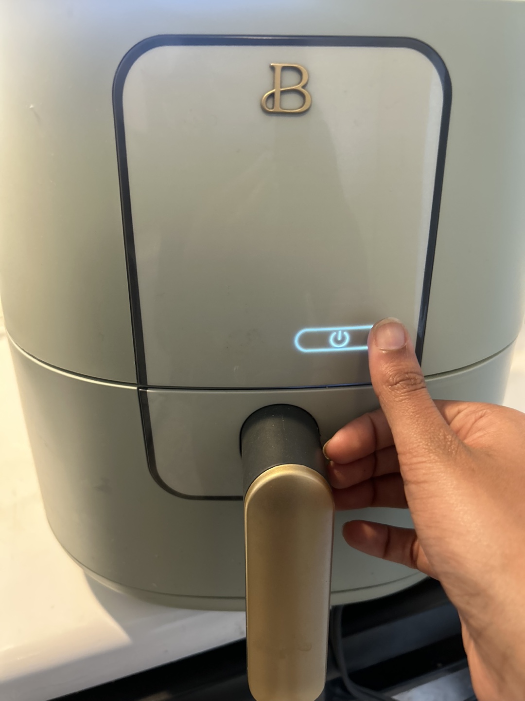 Brand New Drew Barrymore Series 6 Quart Air Fryer - photo 3