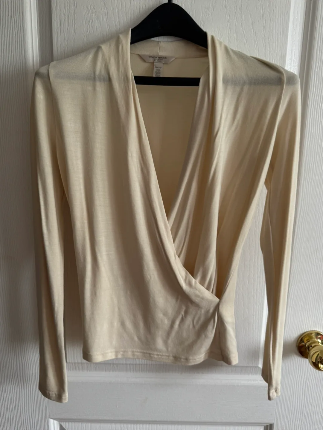 Banana Republic XXS Cream-Coloured Wrap Top