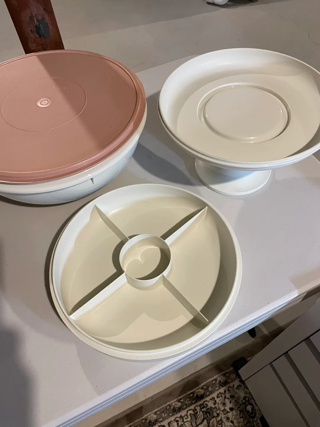 Tupperware 3 pieces thumbnail