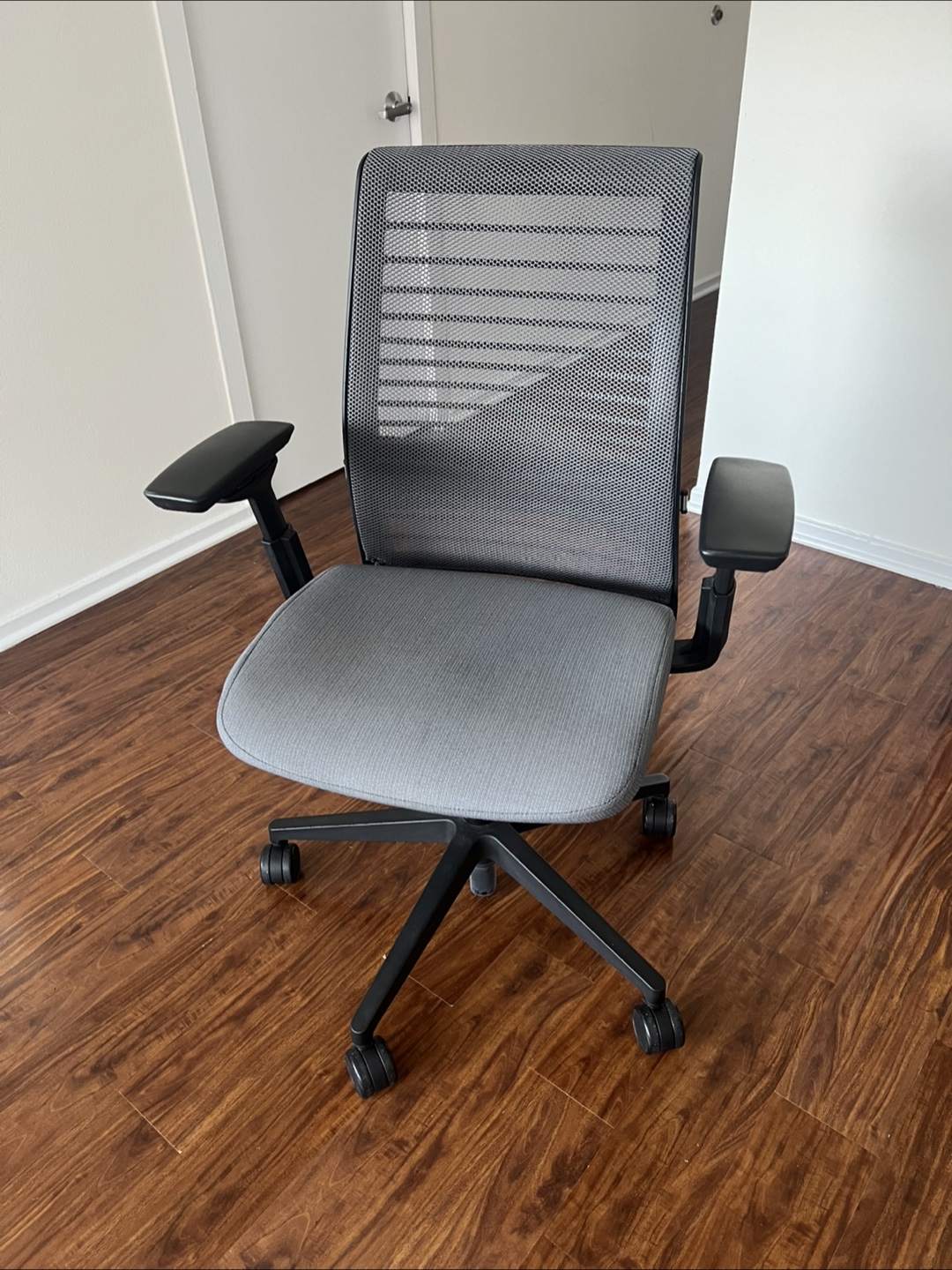 Steelcase THINK Ergonomic Chair - photo 3