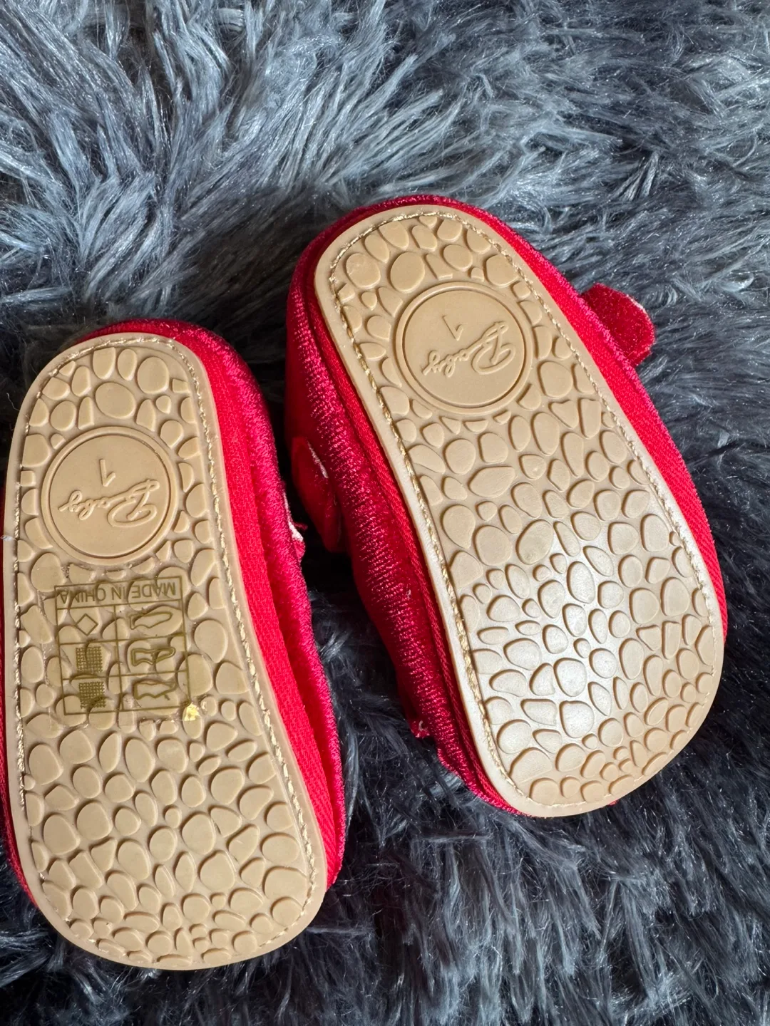 Baby Girl's Red Velvet Shoes Size 1 image indicator(2)