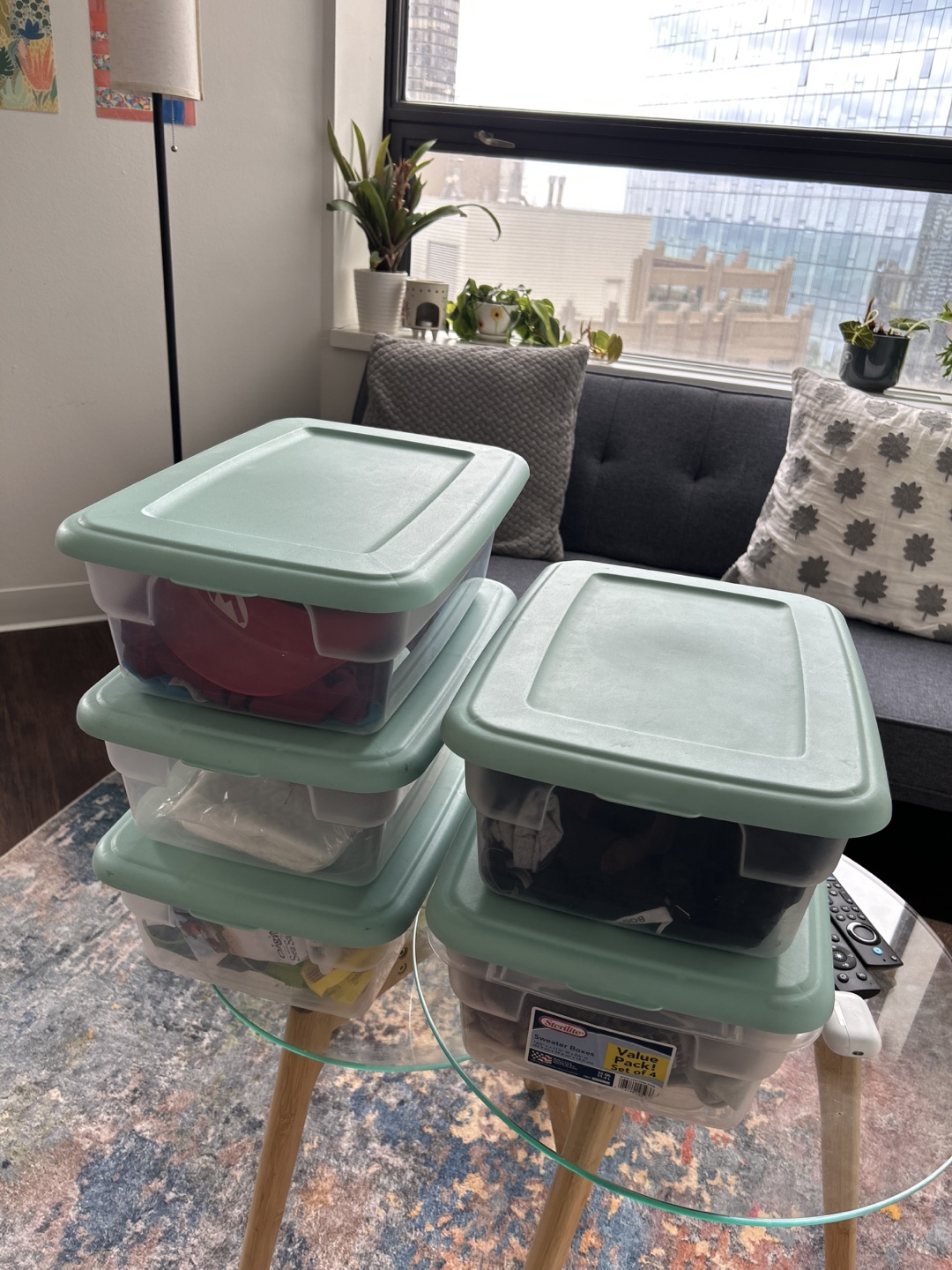 7 stackable  6-Quart Storage Containers with Lids - photo 4