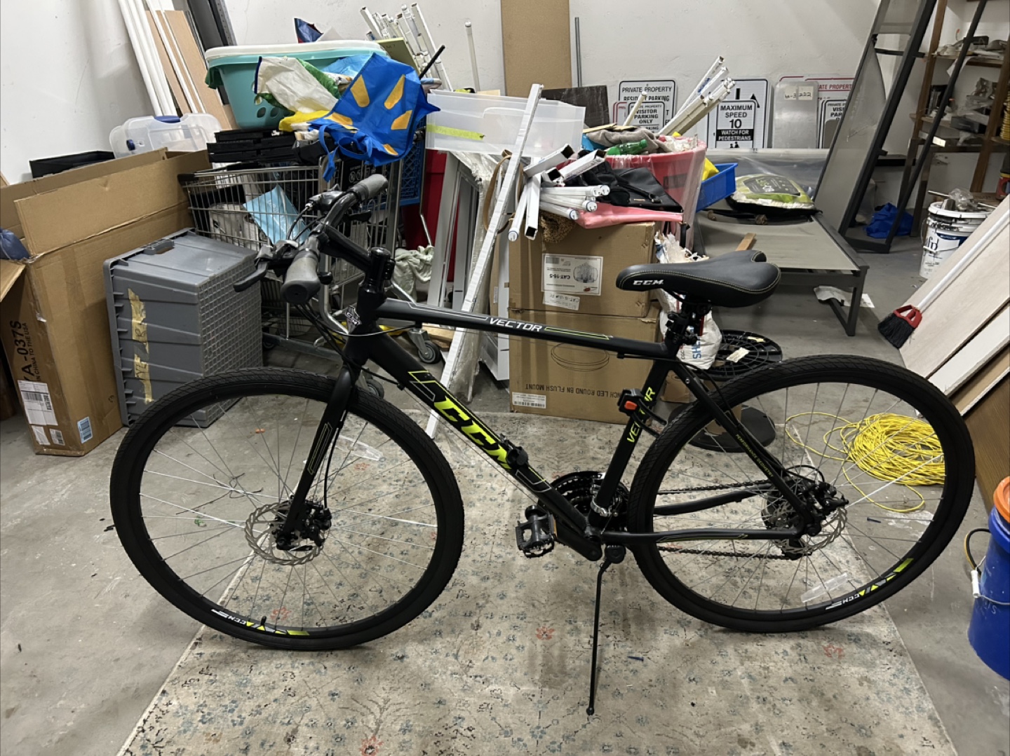 CCM Vector Hybrid Bike