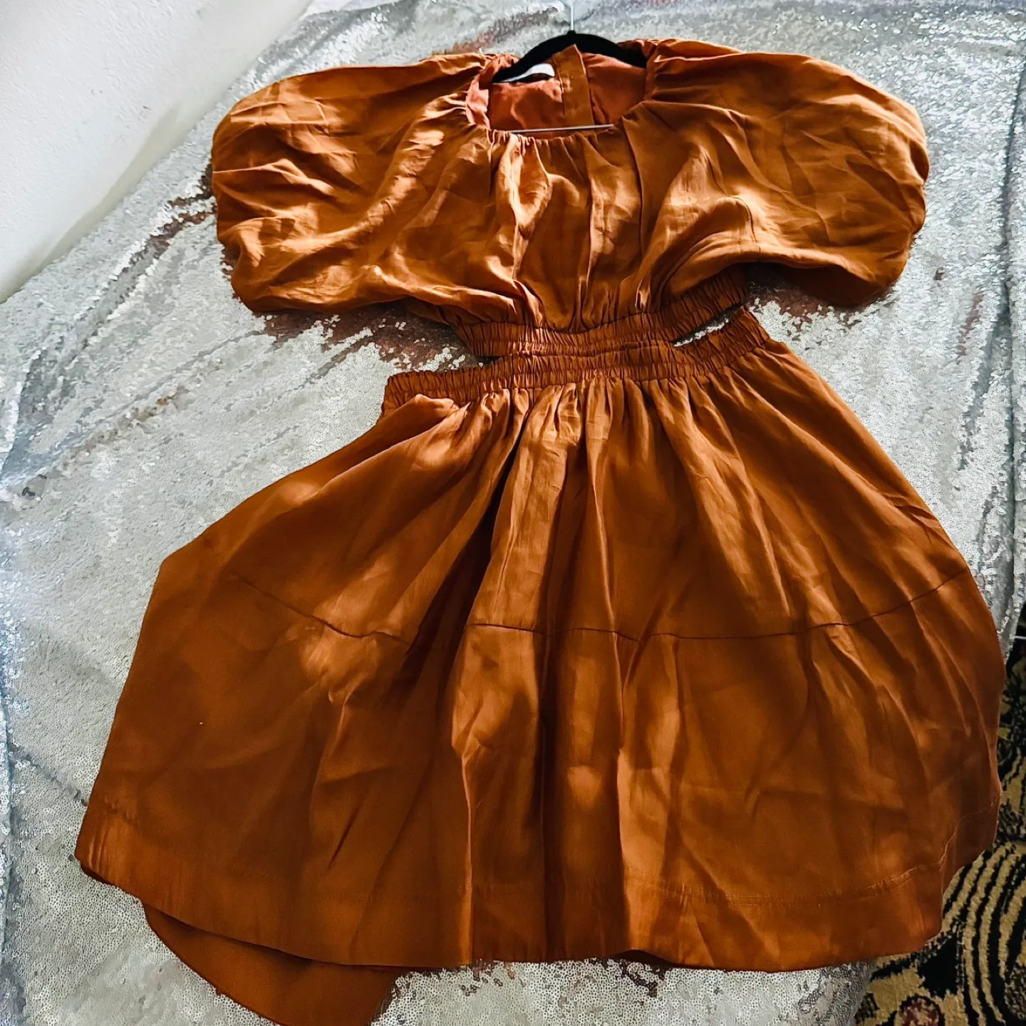 Jl Luxe Mayra dress in orange image indicator(2)