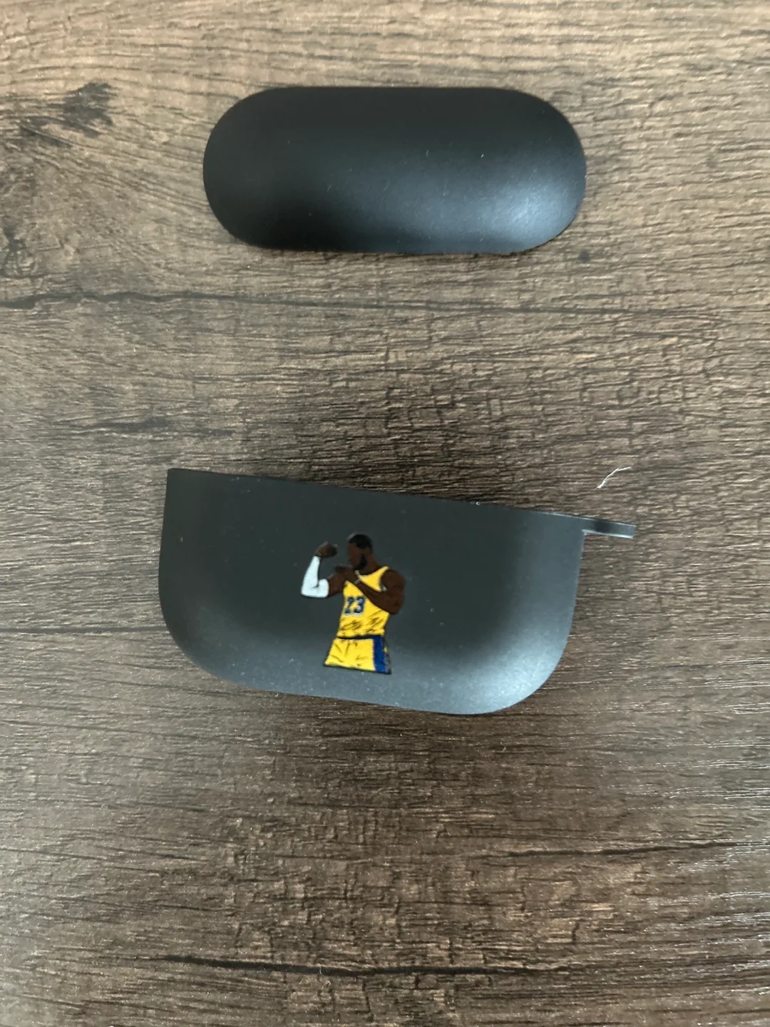 Airpods Case - LeBron James. 🏒 thumbnail