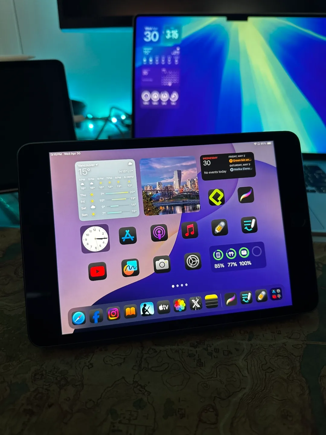 IPad Mini 5th & Apple Smart Folio thumbnail