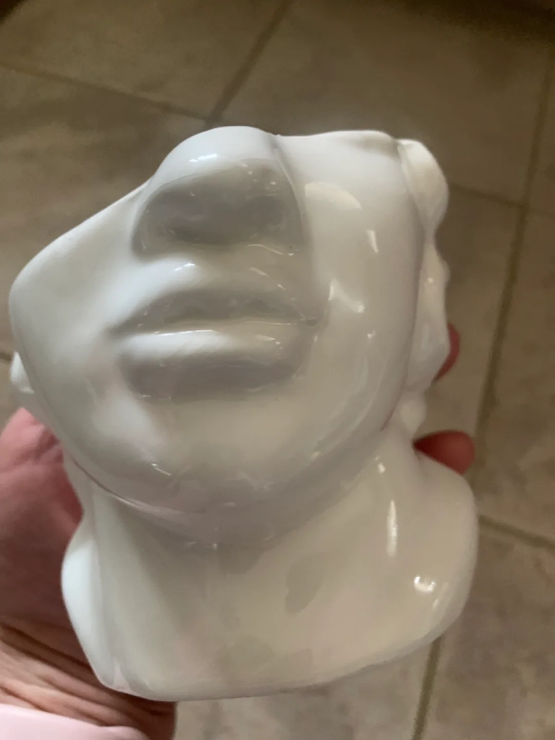 🏒 White Ceramic Candle image indicator(4)