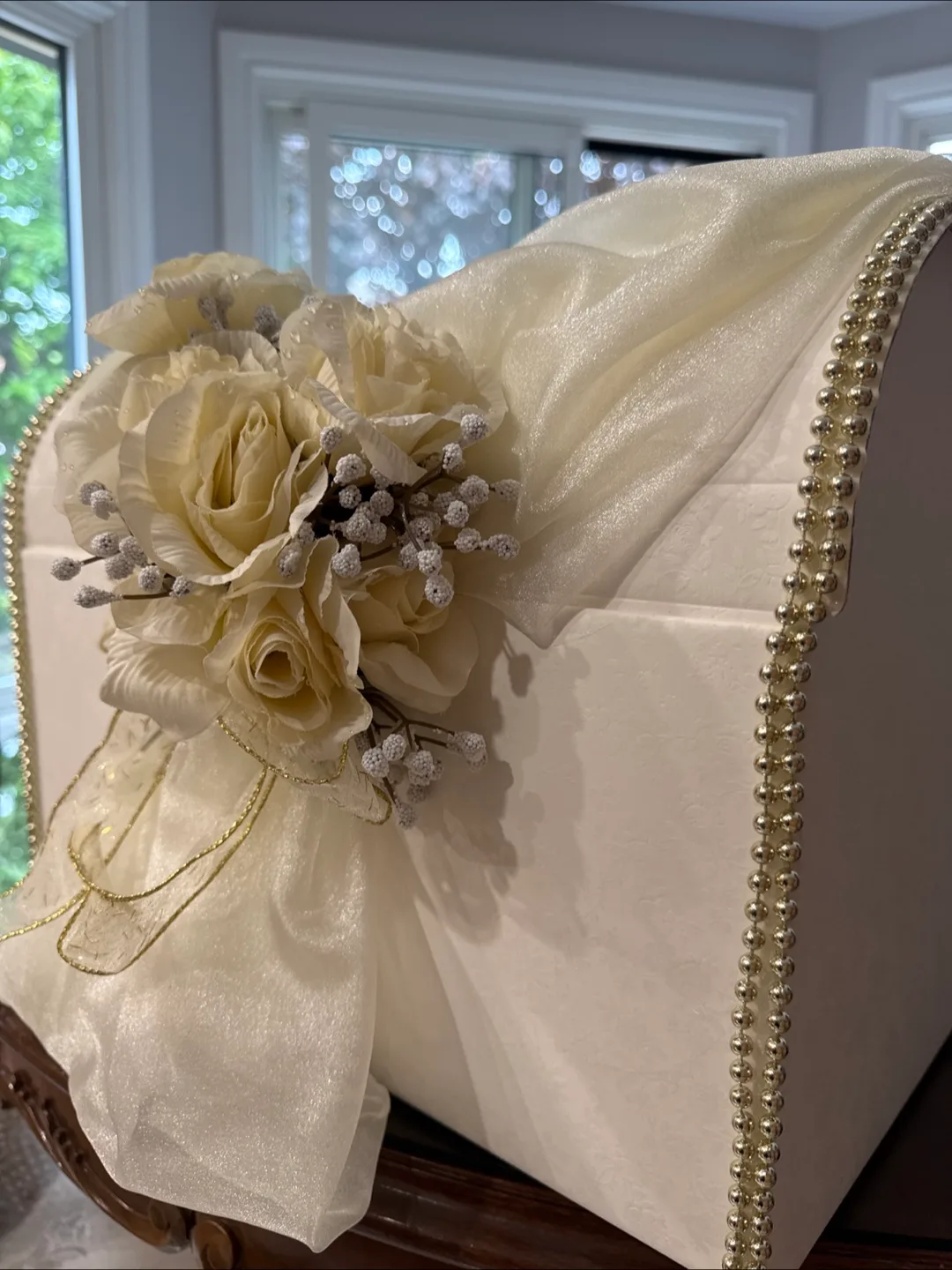 Elegant Wedding Card Box with Pearl Accents image indicator(3)