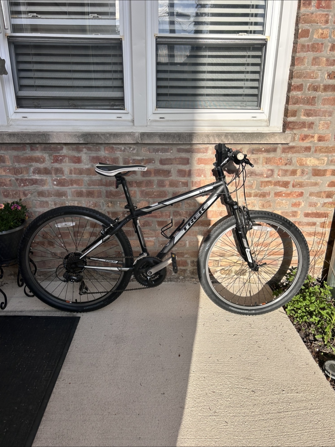 Trek 820 SingleTrack Mountain Bike - 16"
