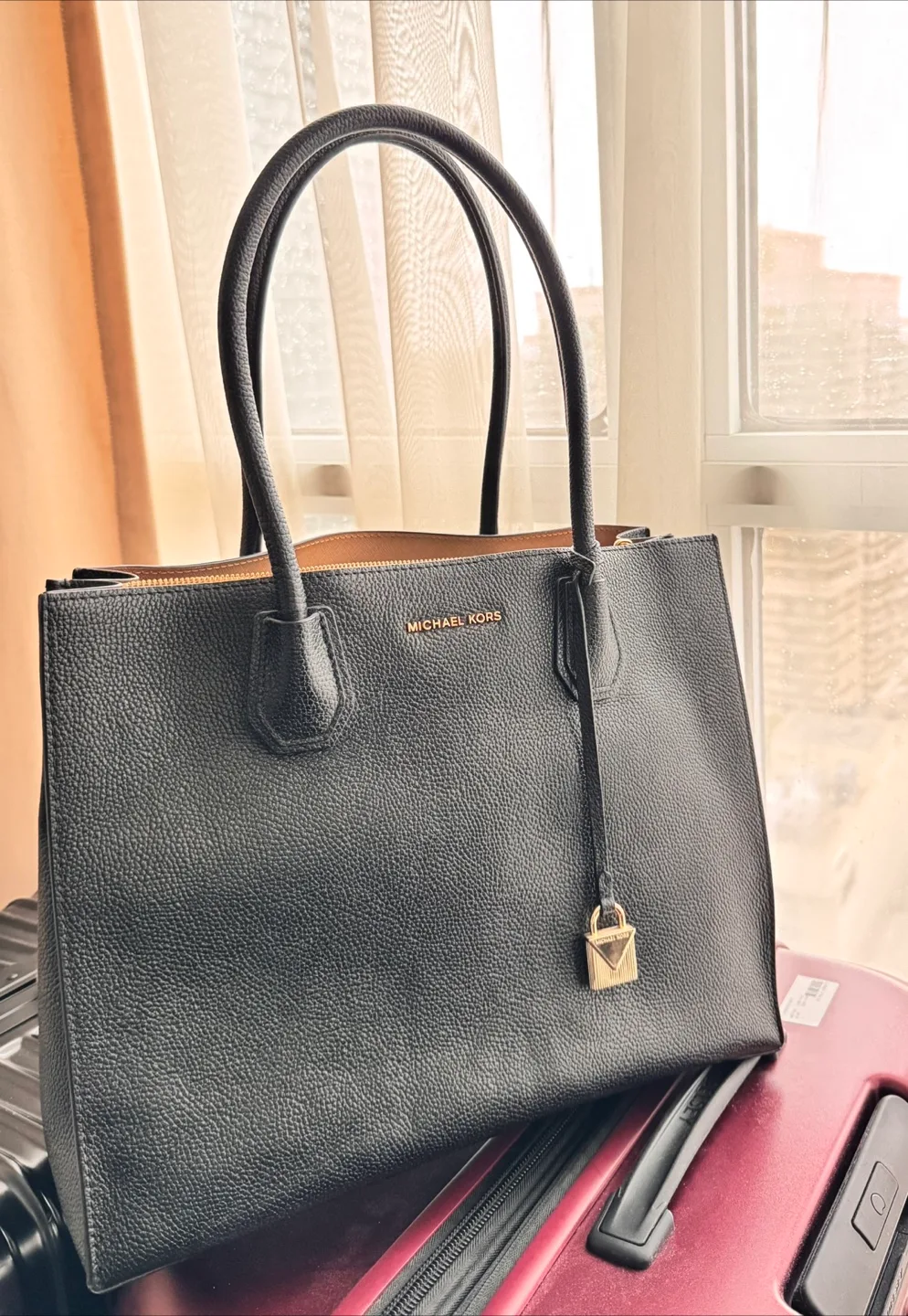 Michael Kors Black Leather Tote Bag thumbnail