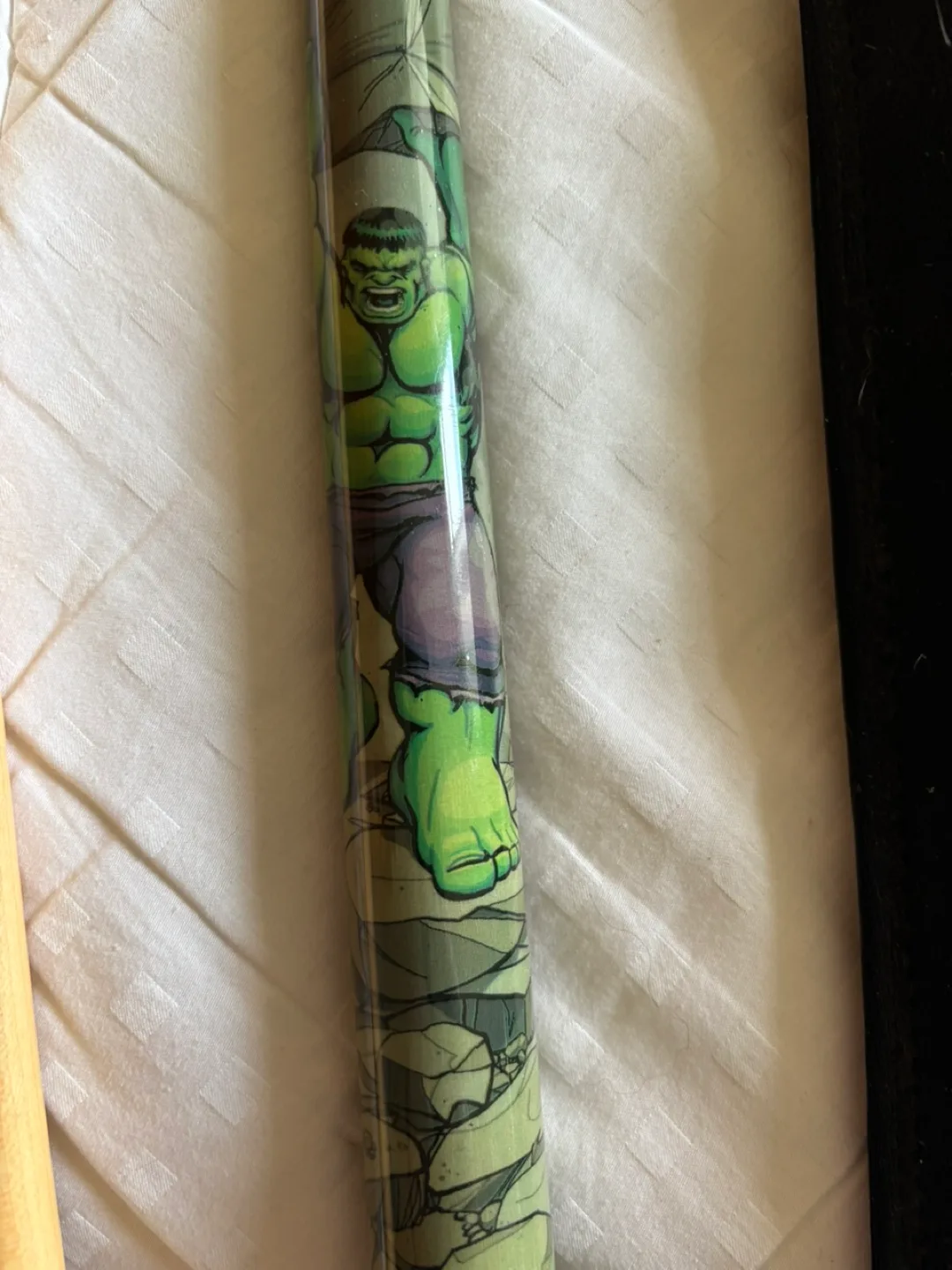 Marvel Incredible Hulk Pool Cue Stick image indicator(3)