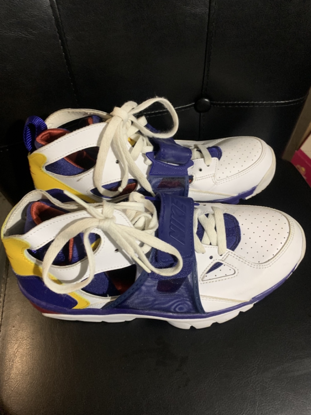 Nike Air Flight Huarache Sneakers - Size 8.5 - photo 4