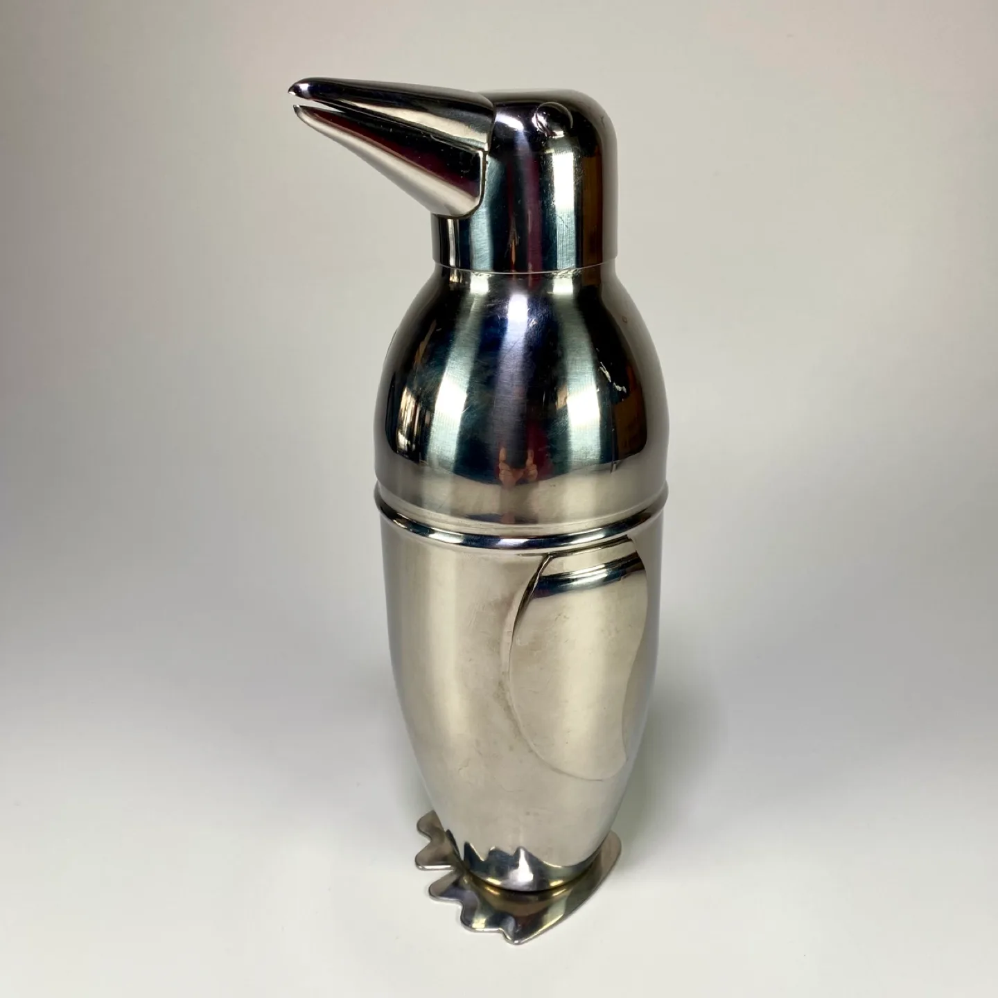 Penguin Cocktail Shaker thumbnail