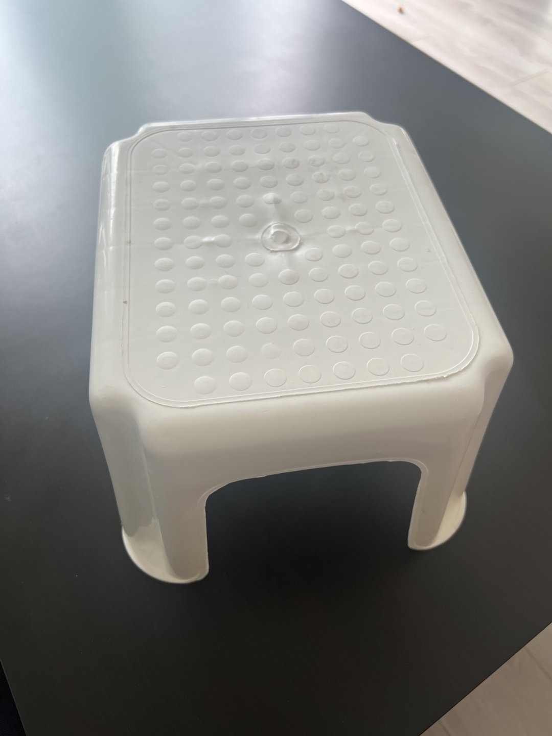 White Plastic Step Stool - photo 2