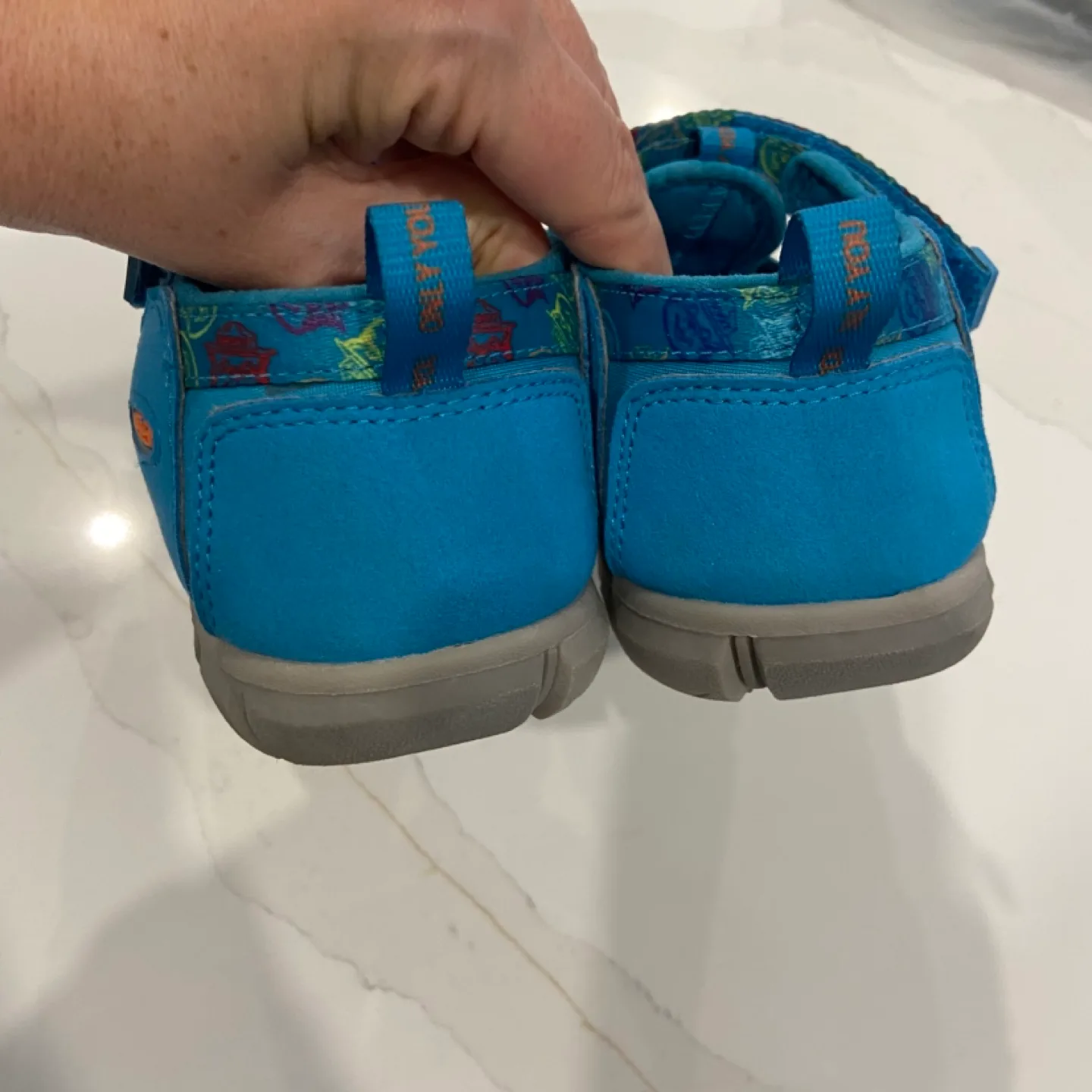 Size 3US/35EUR kids Keen sandals image indicator(3)