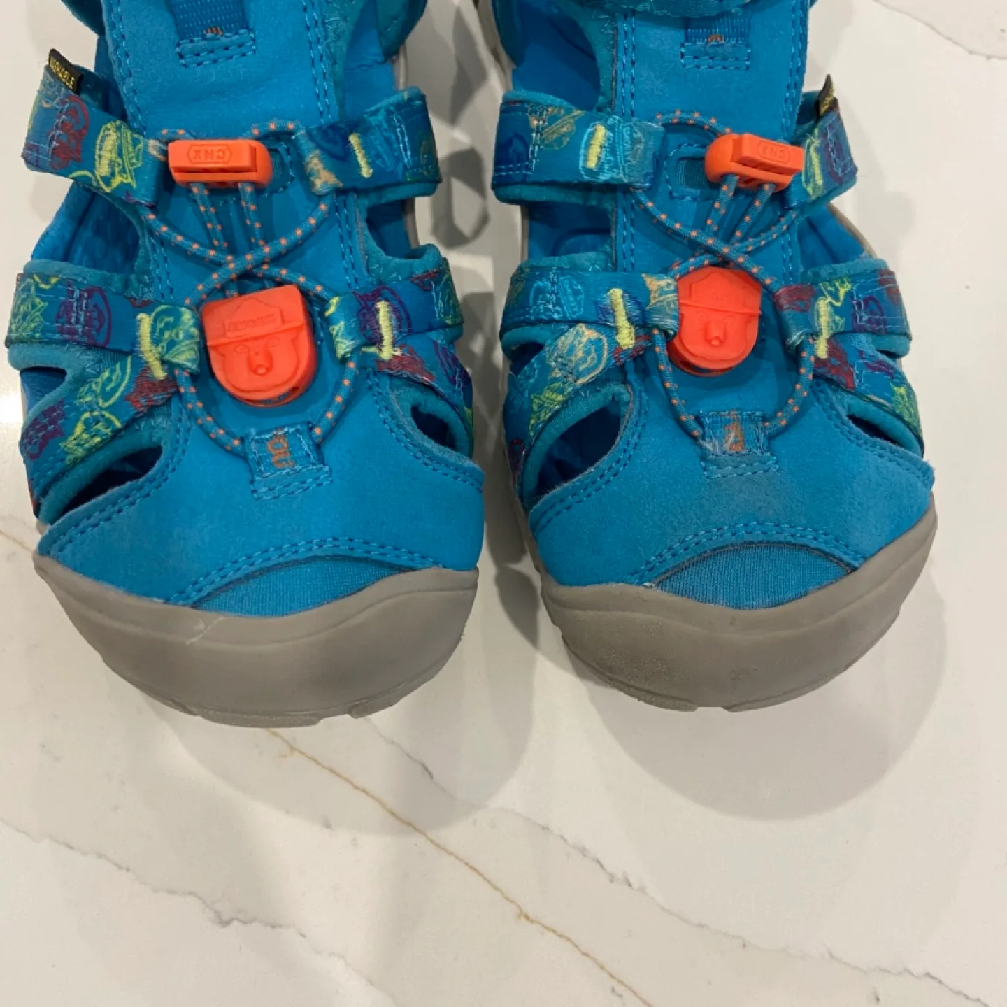 Size 3US/35EUR kids Keen sandals image indicator(2)