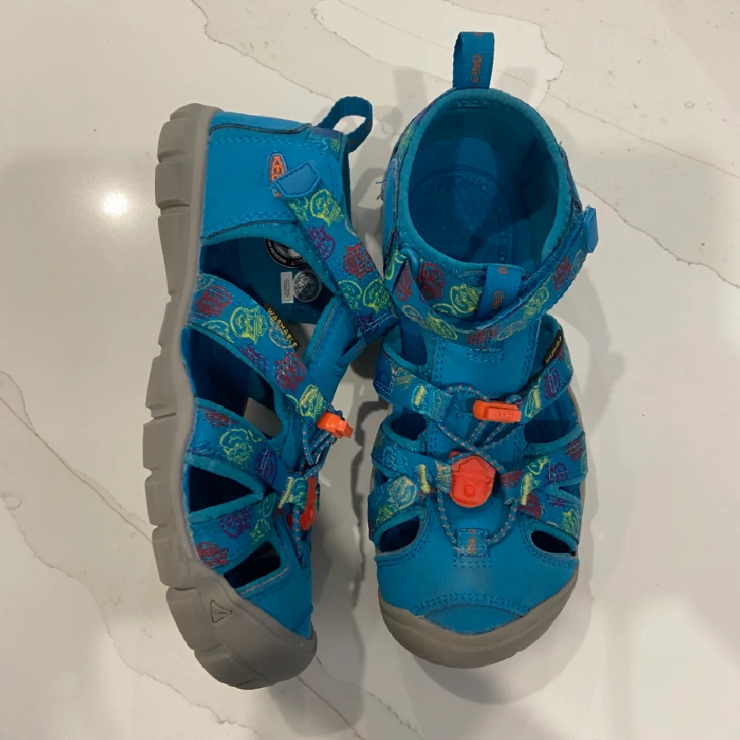 Size 3US/35EUR kids Keen sandals thumbnail