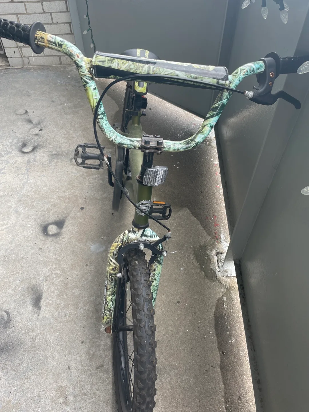 Supercycle Camo Kids' Bike image indicator(3)