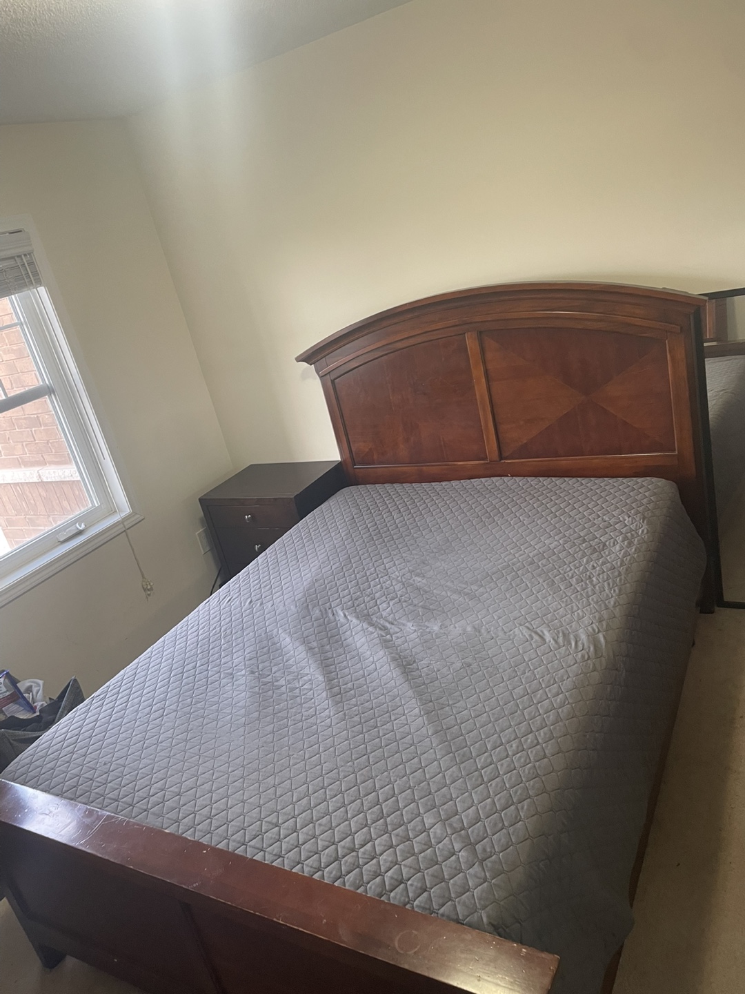 Queen Size Bed - photo 2