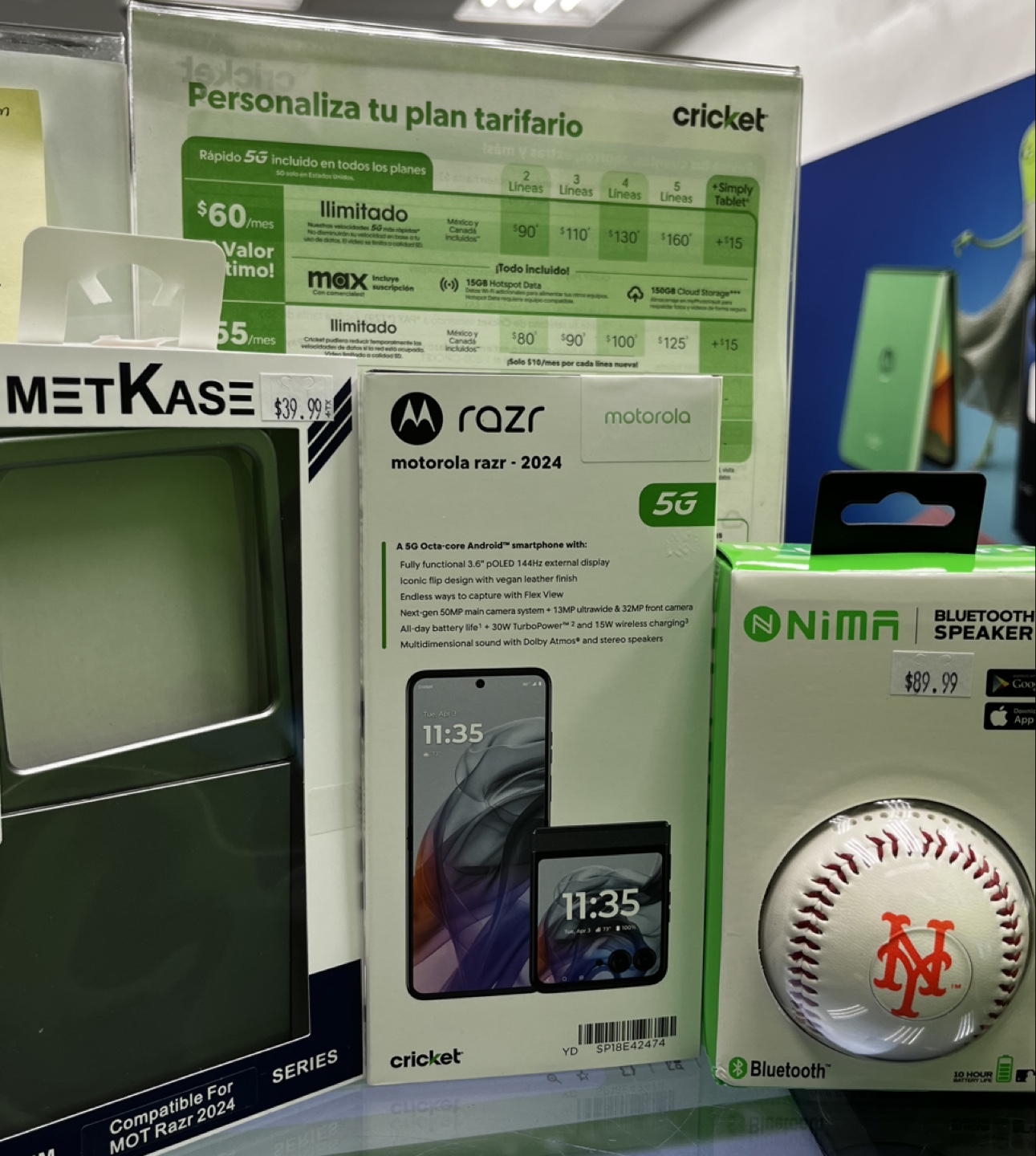 Moto Razr 2024