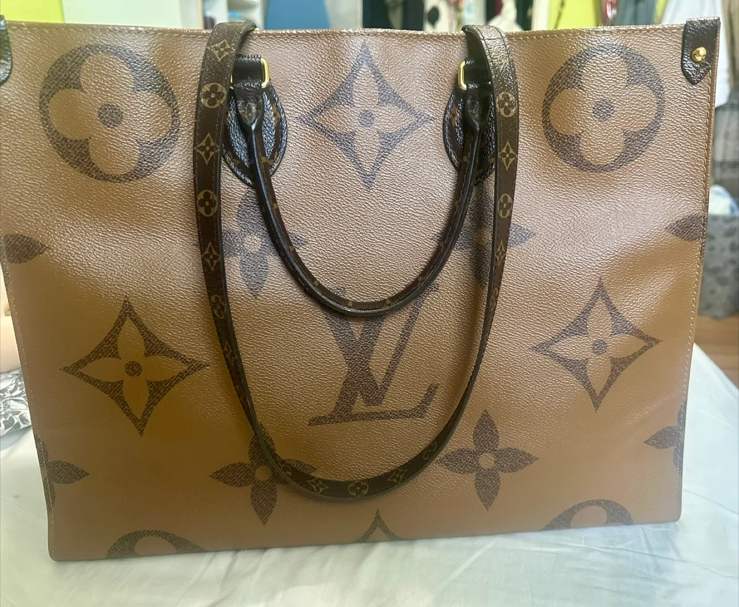 Louis Vuitton Monogram On The Go thumbnail