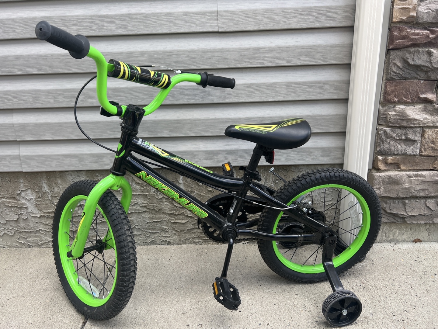 Nakamura Kids' Bike with Training Wheels