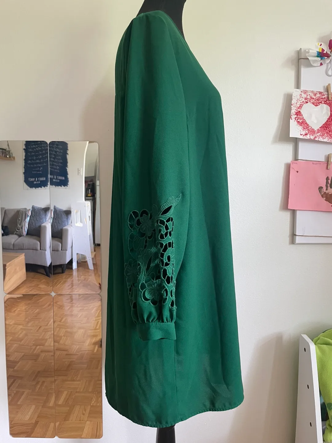 H&M Green Dress Size 6 image indicator(4)