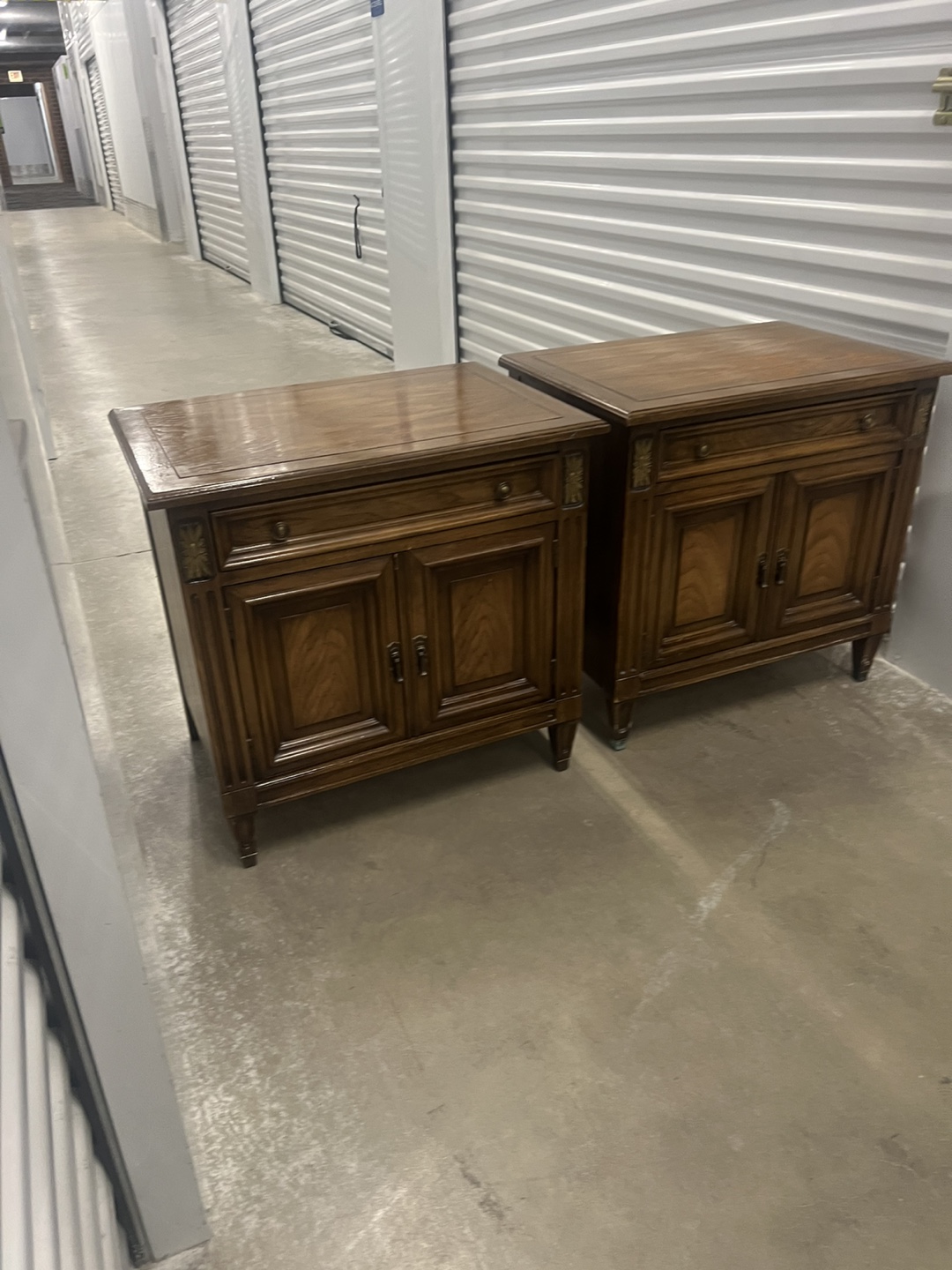 Pair of Vintage Wooden Nightstands - photo 2