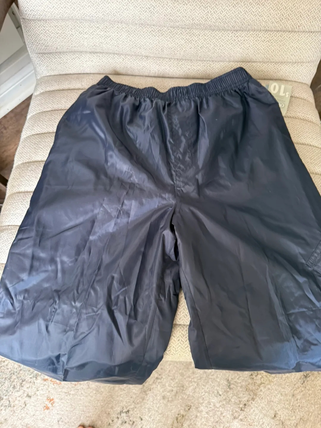 AW Splash Pants - Size Medium image indicator(3)