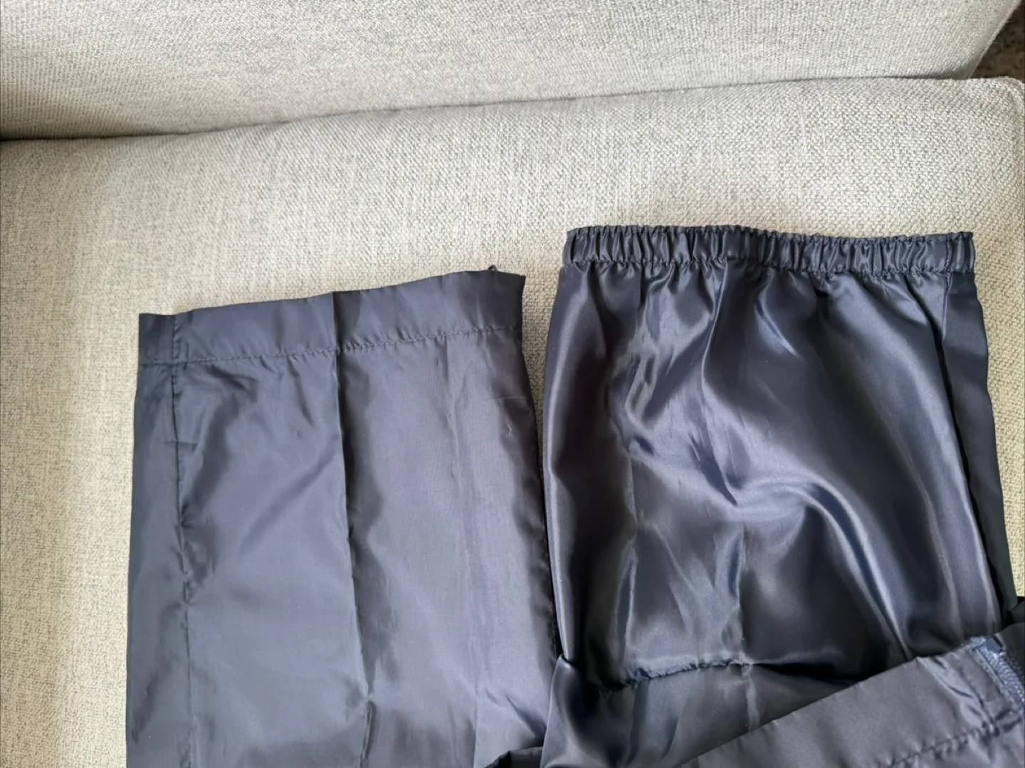 AW Splash Pants - Size Medium image indicator(7)