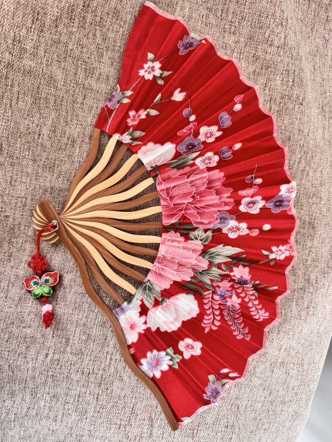 Pair of Floral Hand Fans - photo 2