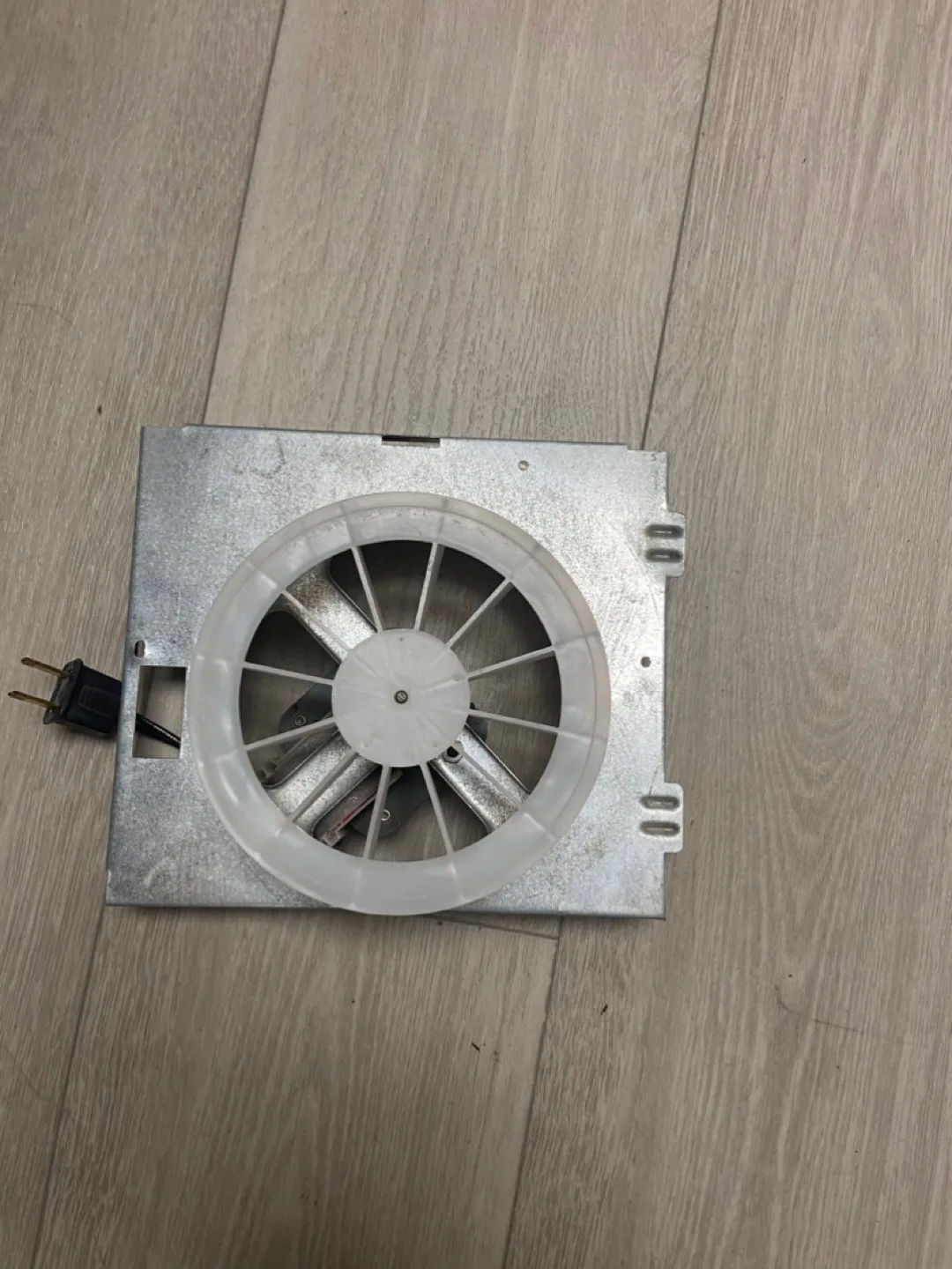 Bathroom Fan image indicator(2)