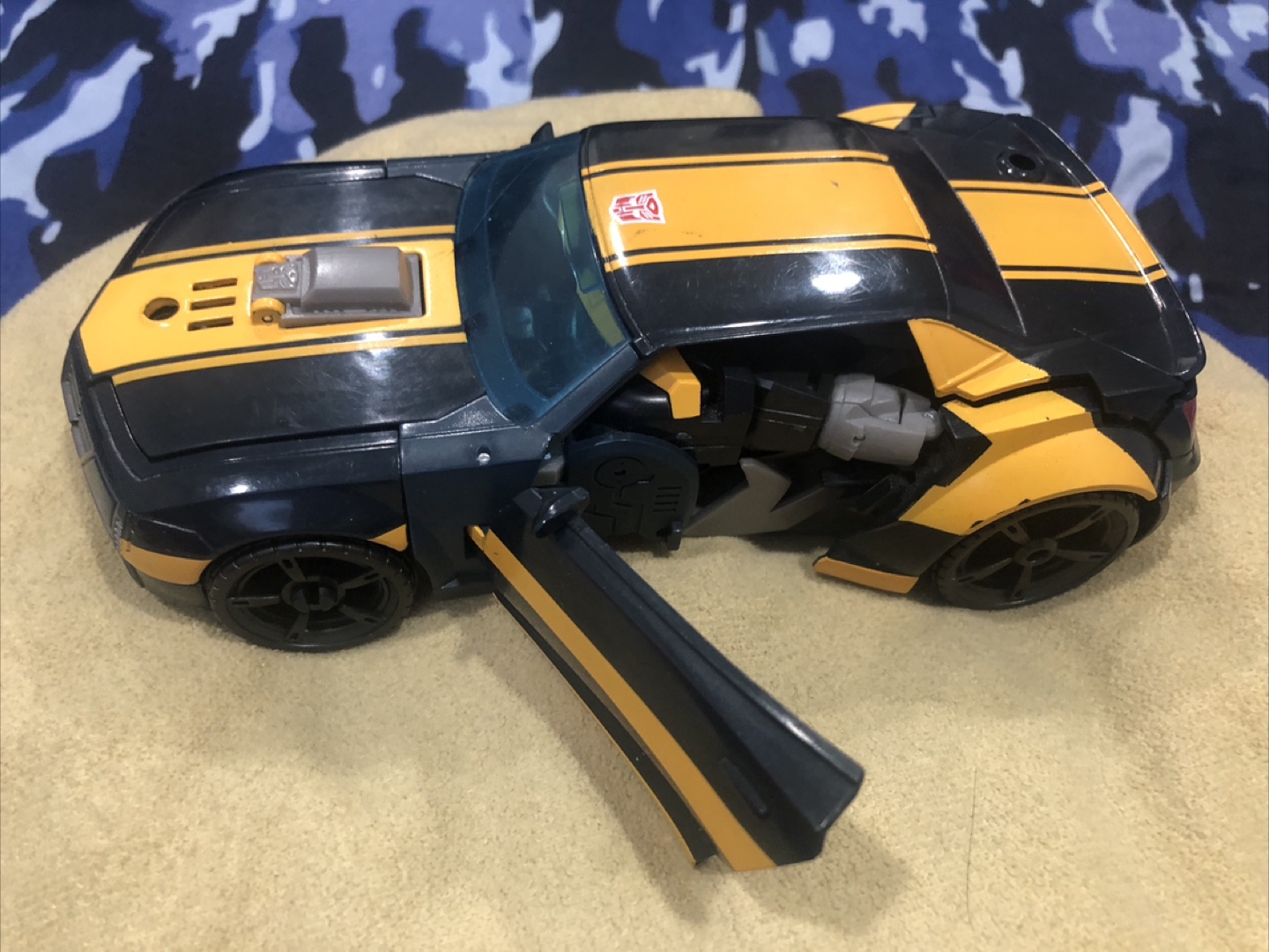 🏒 Transformers Bumblebee Camaro Toy Car