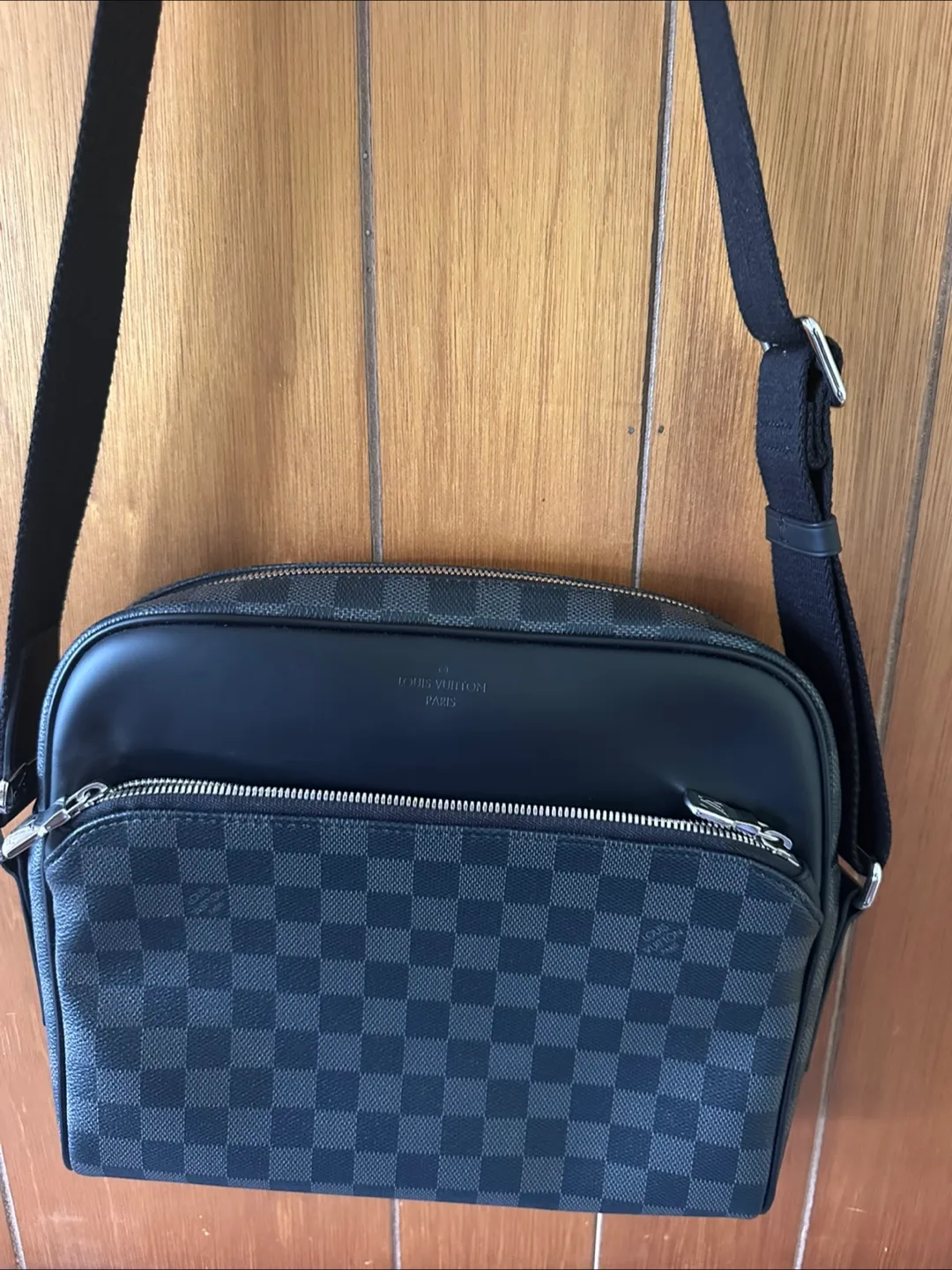 Louis Vuitton Damier Graphite Messenger Bag thumbnail